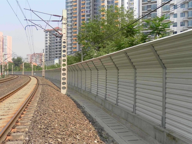 鐵路聲屏障-04